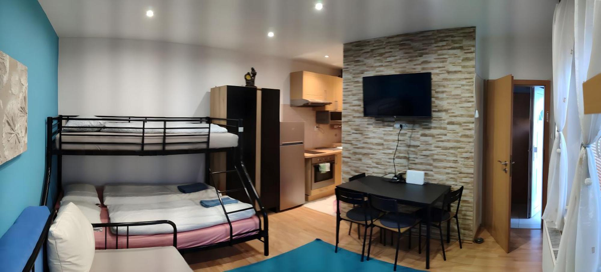 Blue Apartment In City Center, Best Location Bratislava Exteriér fotografie