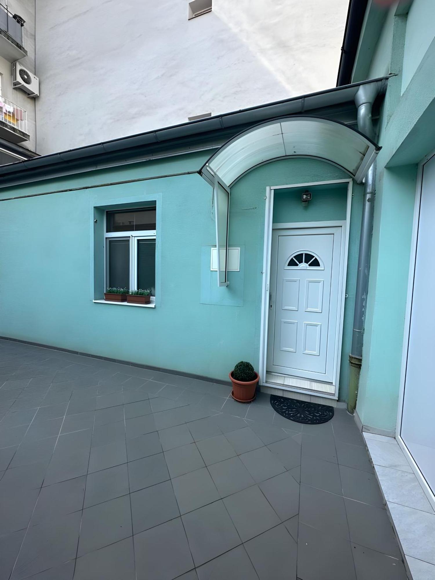 Blue Apartment In City Center, Best Location Bratislava Exteriér fotografie